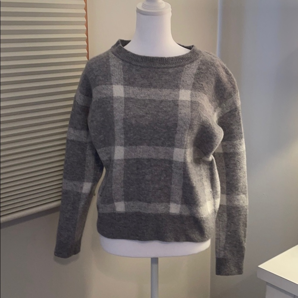 Banana Republic Sweater